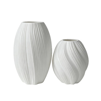 Elegante vertikale gerippte dekorative Vase Brehn