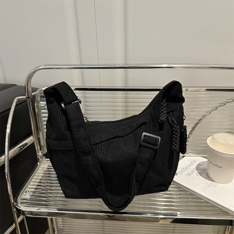 Umweltfreundliche gerippte Crossbody-Tasche Brehn