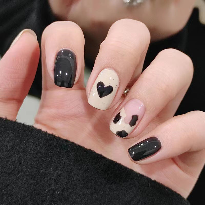 Kreative Nagelkunst mit Herz- und Tiermotiven Brehn