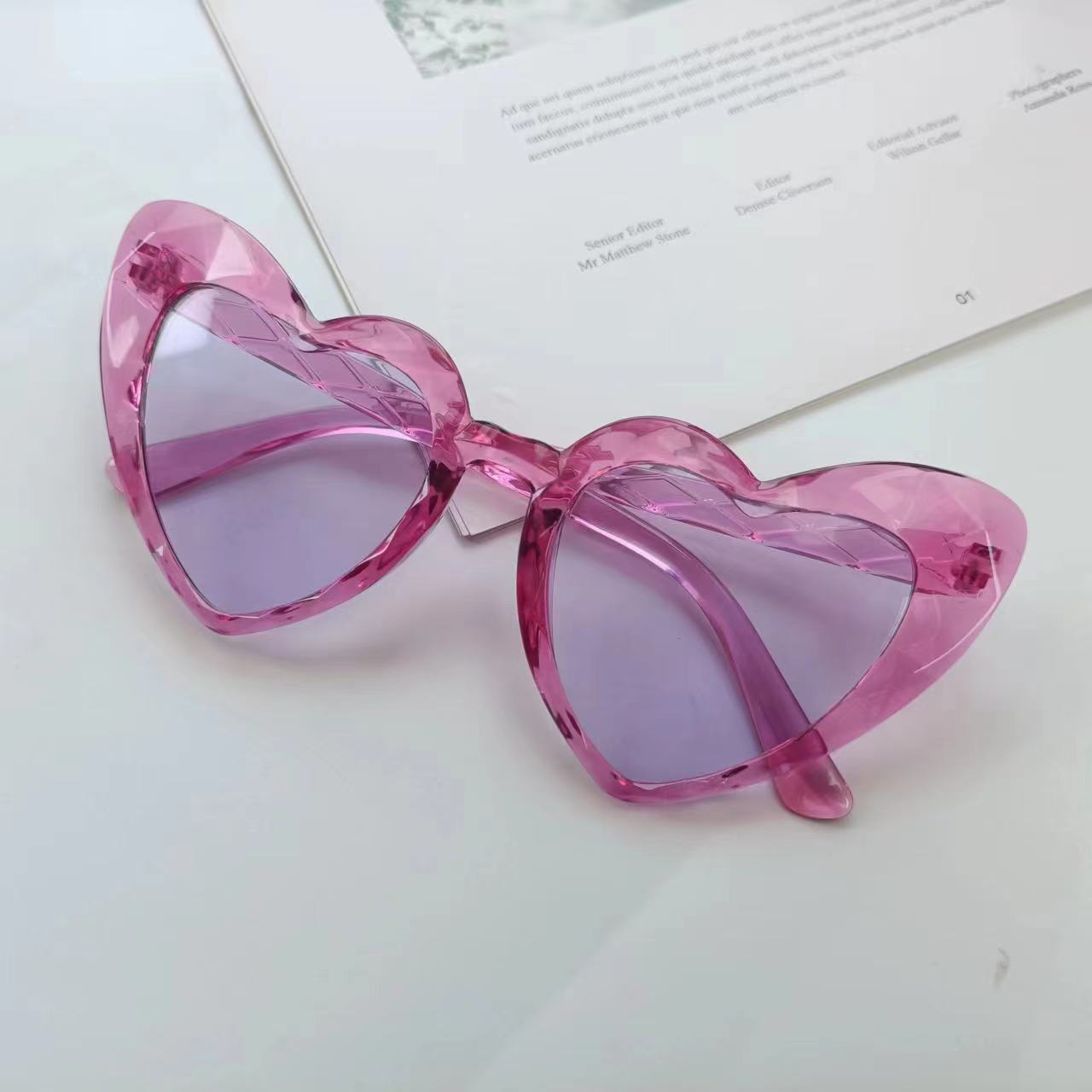 Damen Herzförmige Sonnenbrille mit transparenten Gläsern Brehn