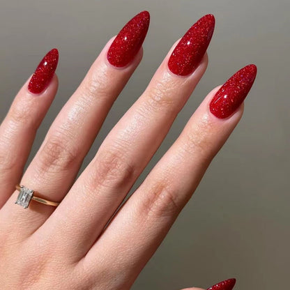 Glitzernde Stiletto-Nagelerweiterungen Brehn