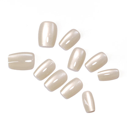 Nagelverlängerungen im eleganten Look Brehn