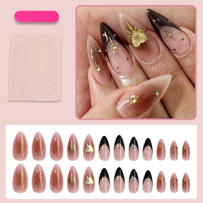 Kunstnagelset mit elegantem Spitzen- und Metallic-Design Brehn