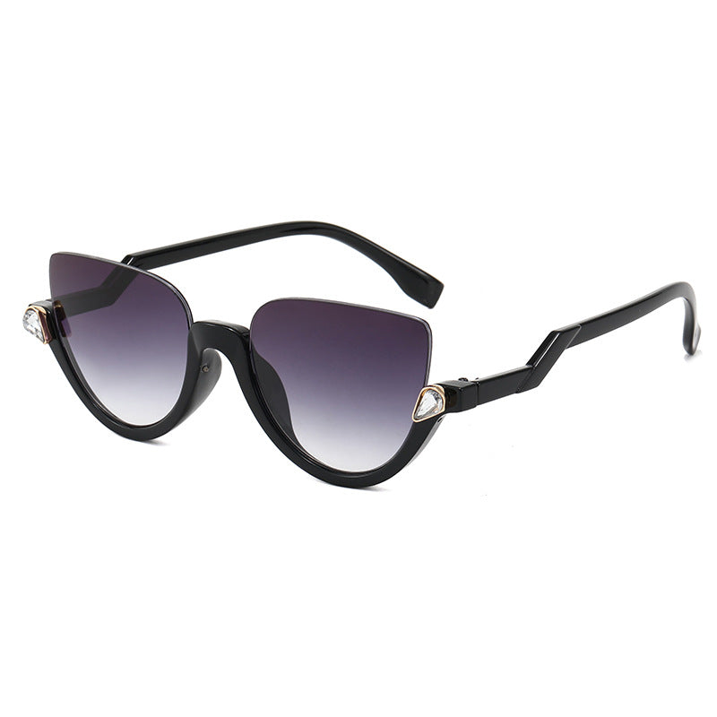Damen Cat-Eye Sonnenbrille mit glamourösen Steinakzenten Brehn