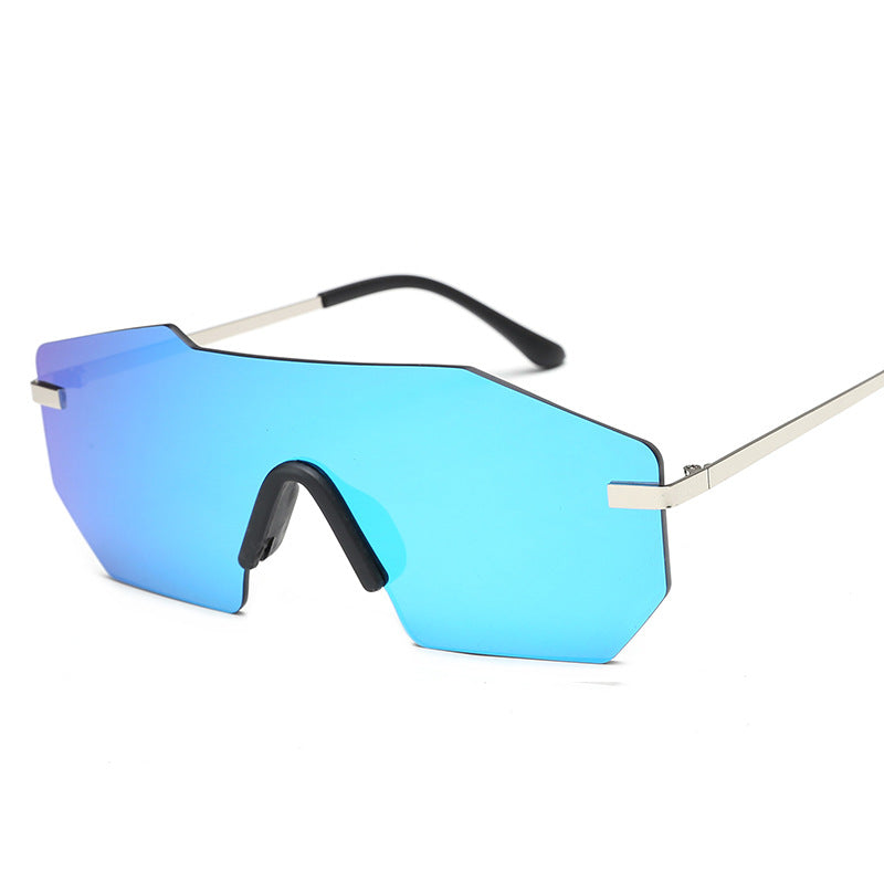 Damen Oversized-Sonnenbrille im futuristischen Design Brehn