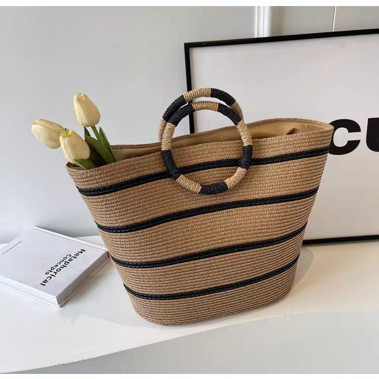 Großzügige Bast-Shopper mit Stylischem Ringgriff Brehn