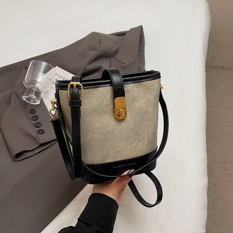 Elegante Strukturierte Eimer Tasche Brehn