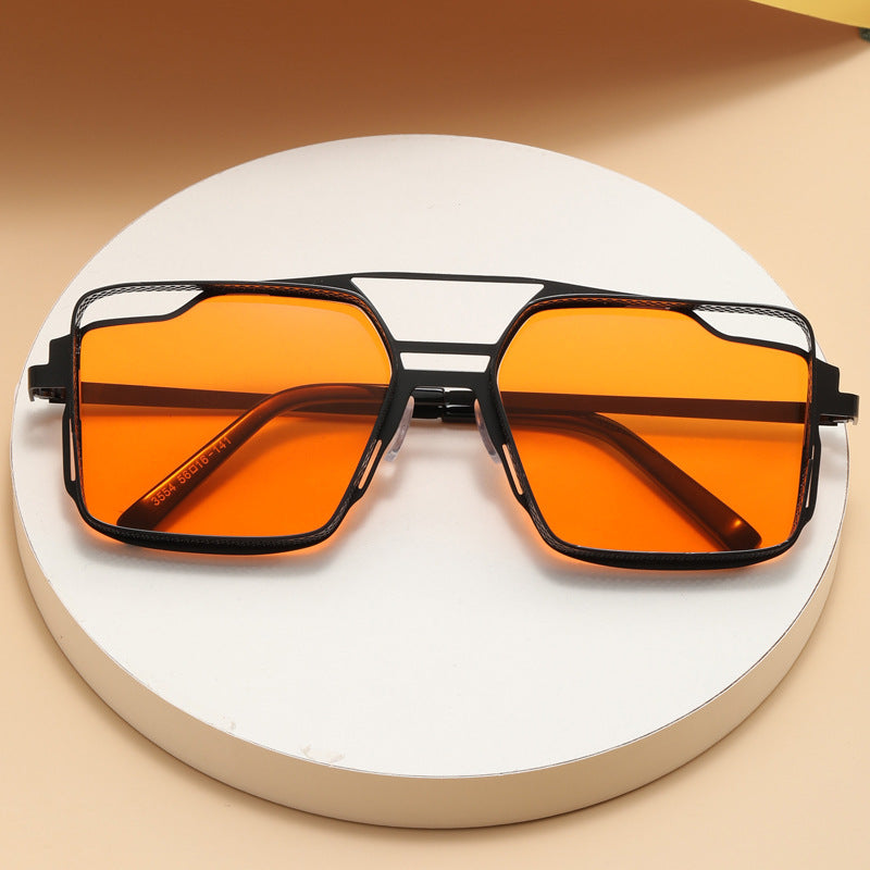 Damen quadratische Brille mit perforiertem, modernem Rahmen Brehn