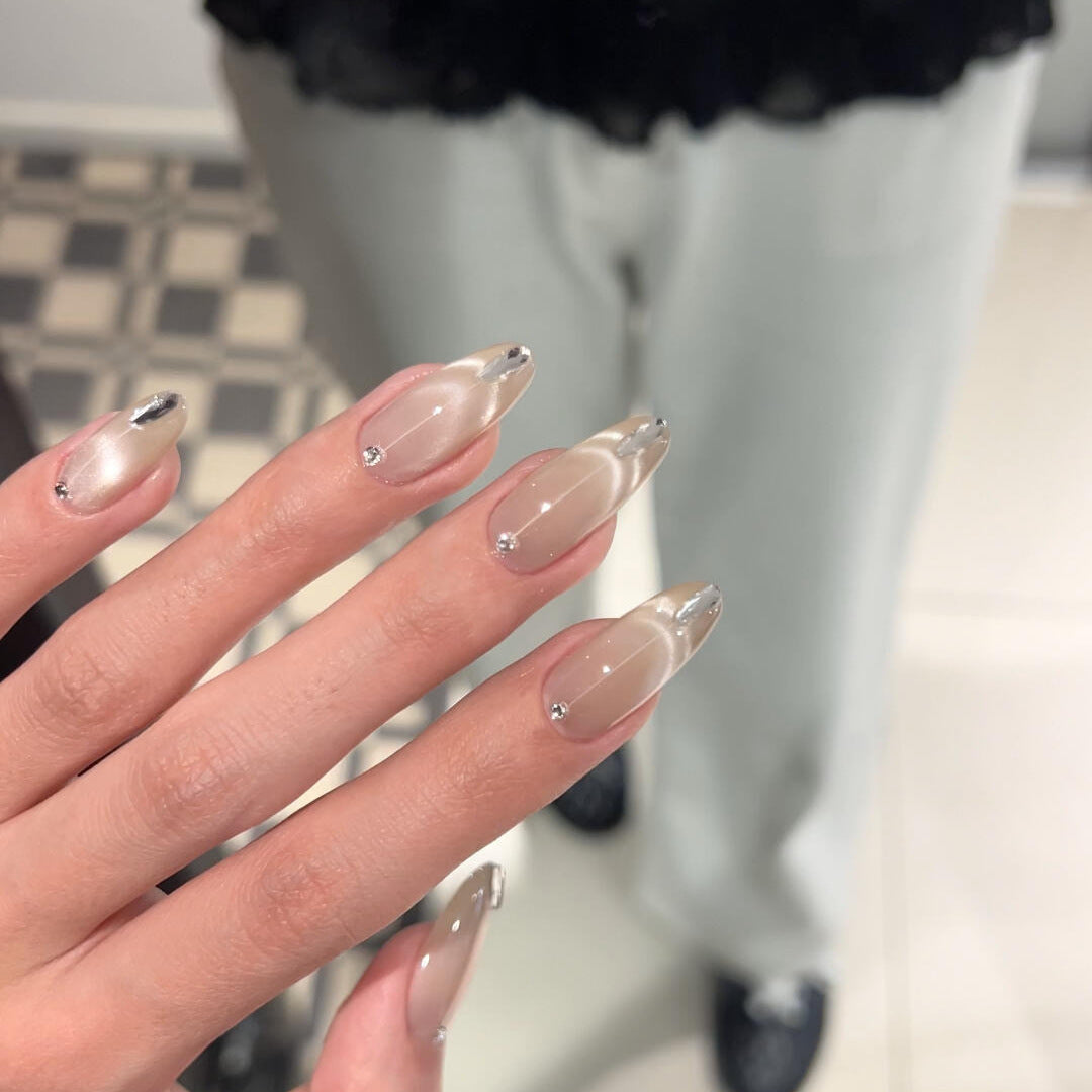 Kunstnagelset mit Elegantem French Style Brehn