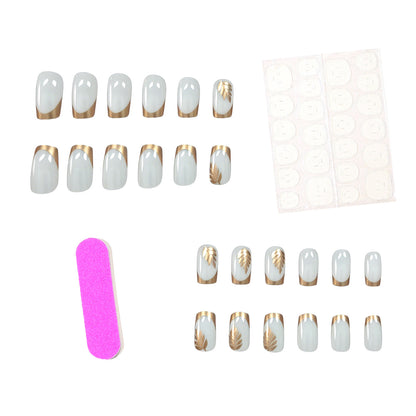 Luxuriöses Blumennagelkunstdesign Brehn