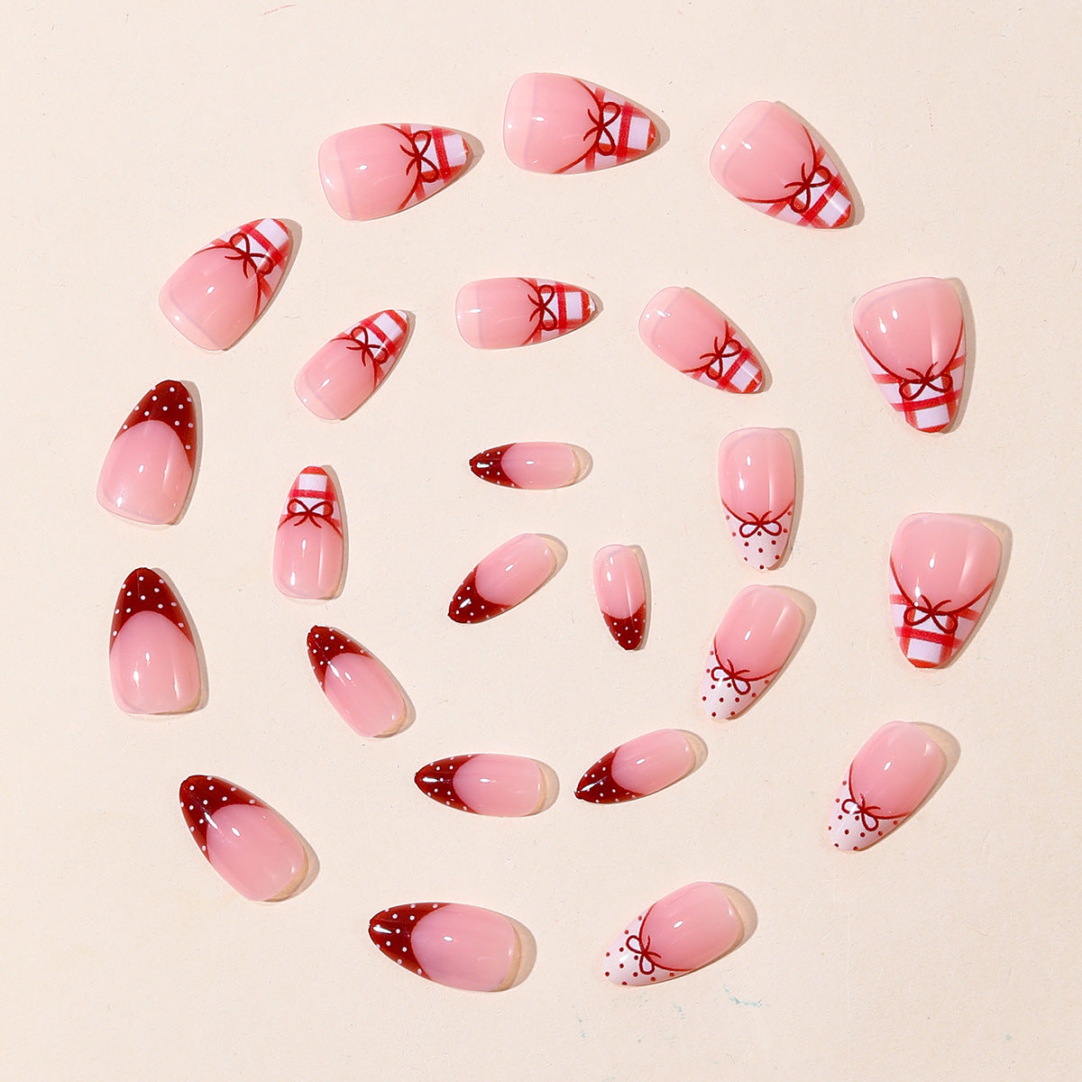 Elegante Designer French Tip Nagelverlängerungen Brehn