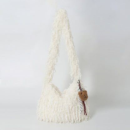 Fluffige Fransenschultertasche