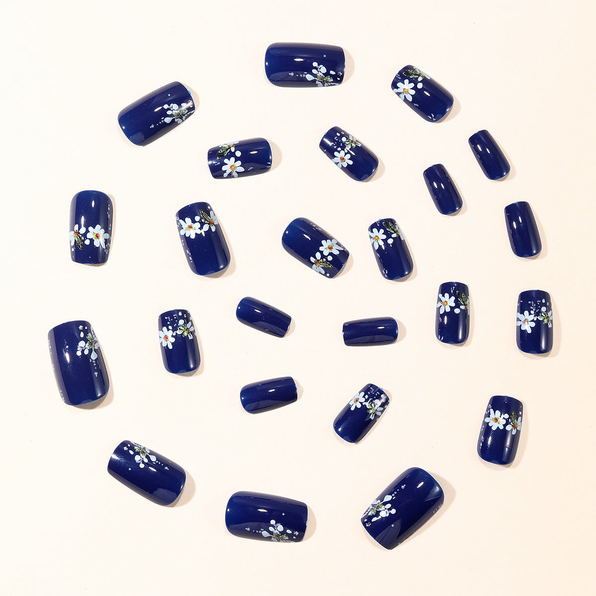 Dekoratives Floral Nagelkunst Set Brehn