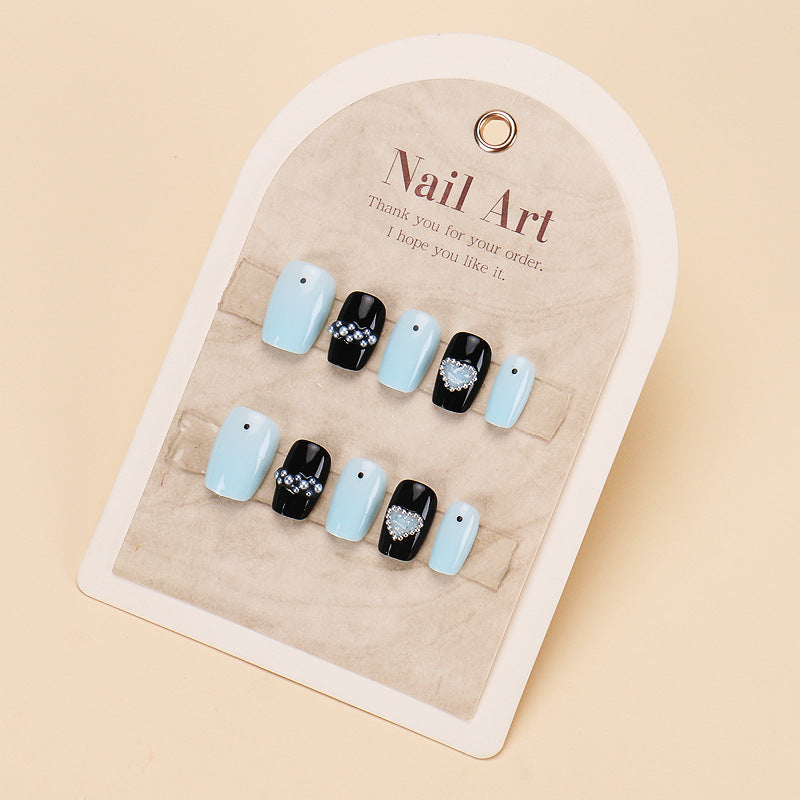 Glänzendes Nagelset Brehn