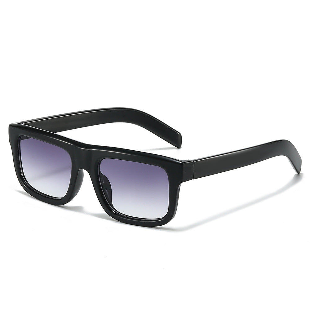 Zeitgenössische Sonnenbrille mit breitem Rahmen Brehn