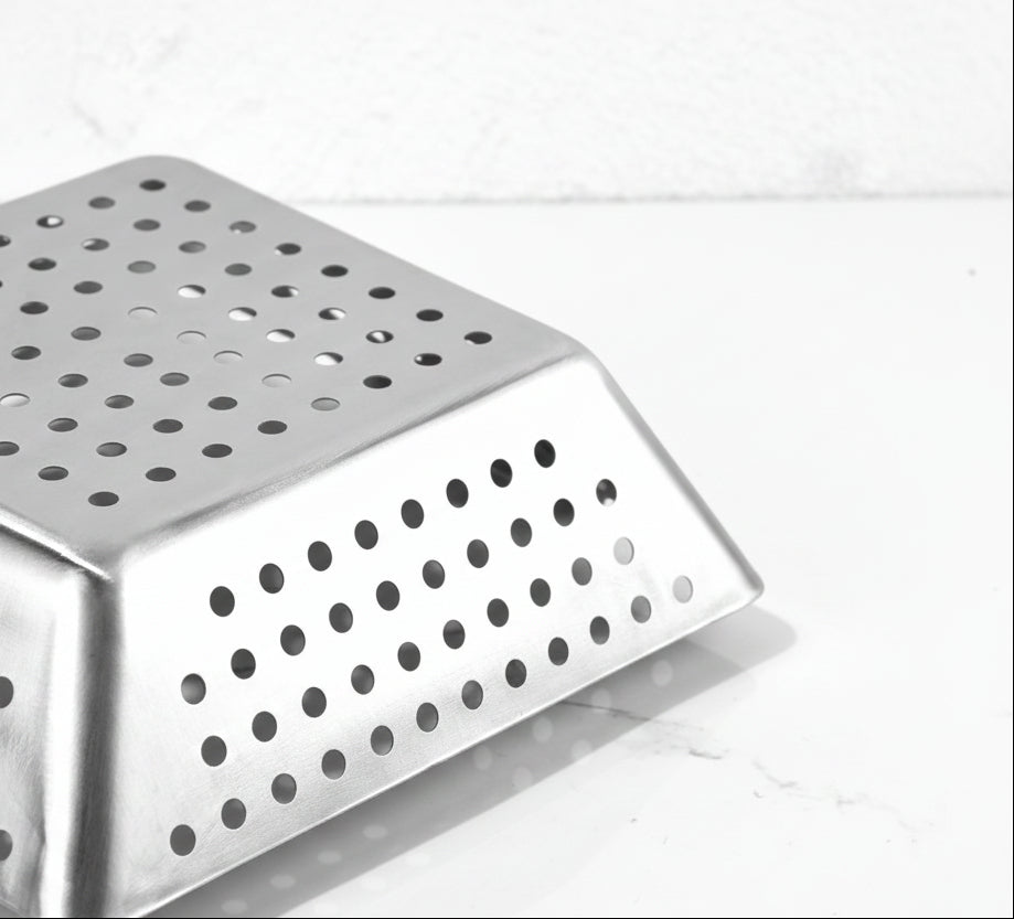 Quadratischer Perforierter Edelstahl-Grillkorb Für Gemüse und Meeresfrüchte mit Klappbaren Auflagegriffen Brehn