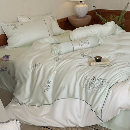 Besticktes botanisches Satin-Bettbezug-Set mit gewelltem Rand und tiefen Ecken