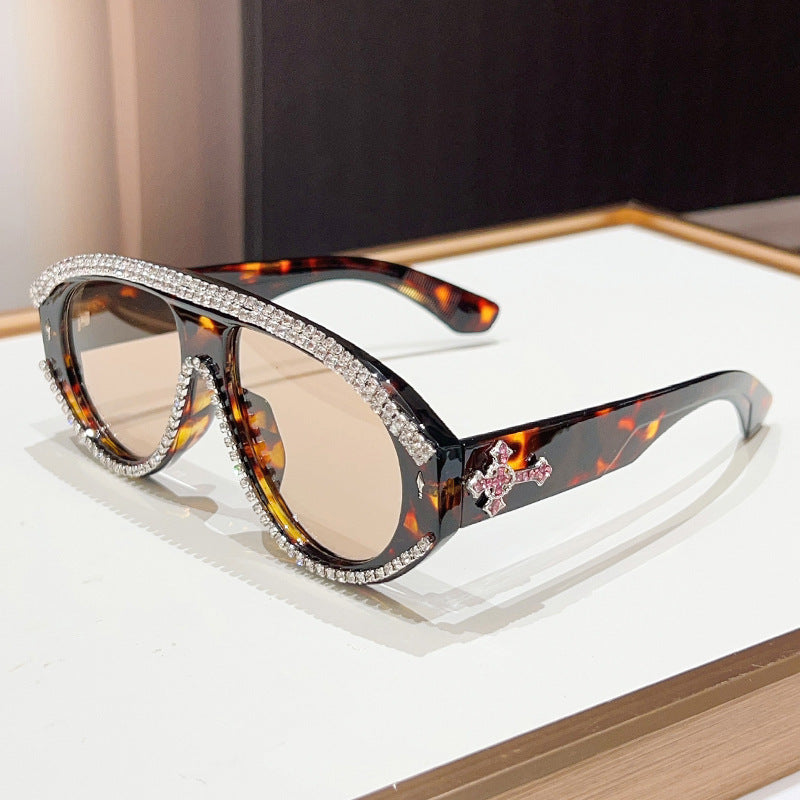 Luxuriöse Übergroße Strasssonnenbrille Brehn