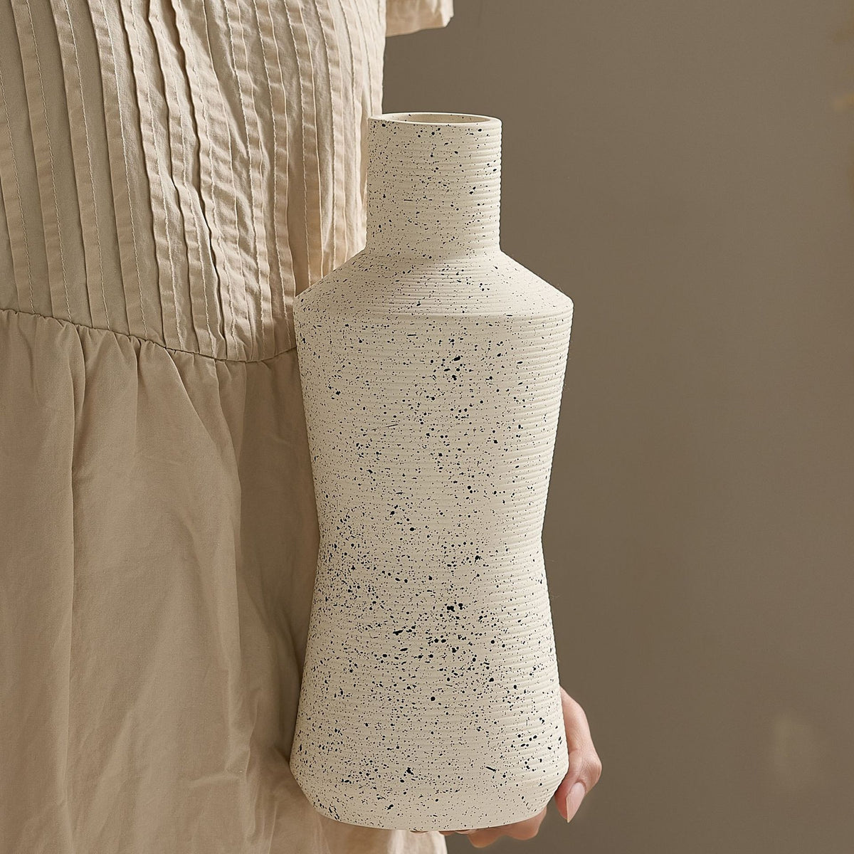 Elegante und Kunstvolle Keramikvase Brehn