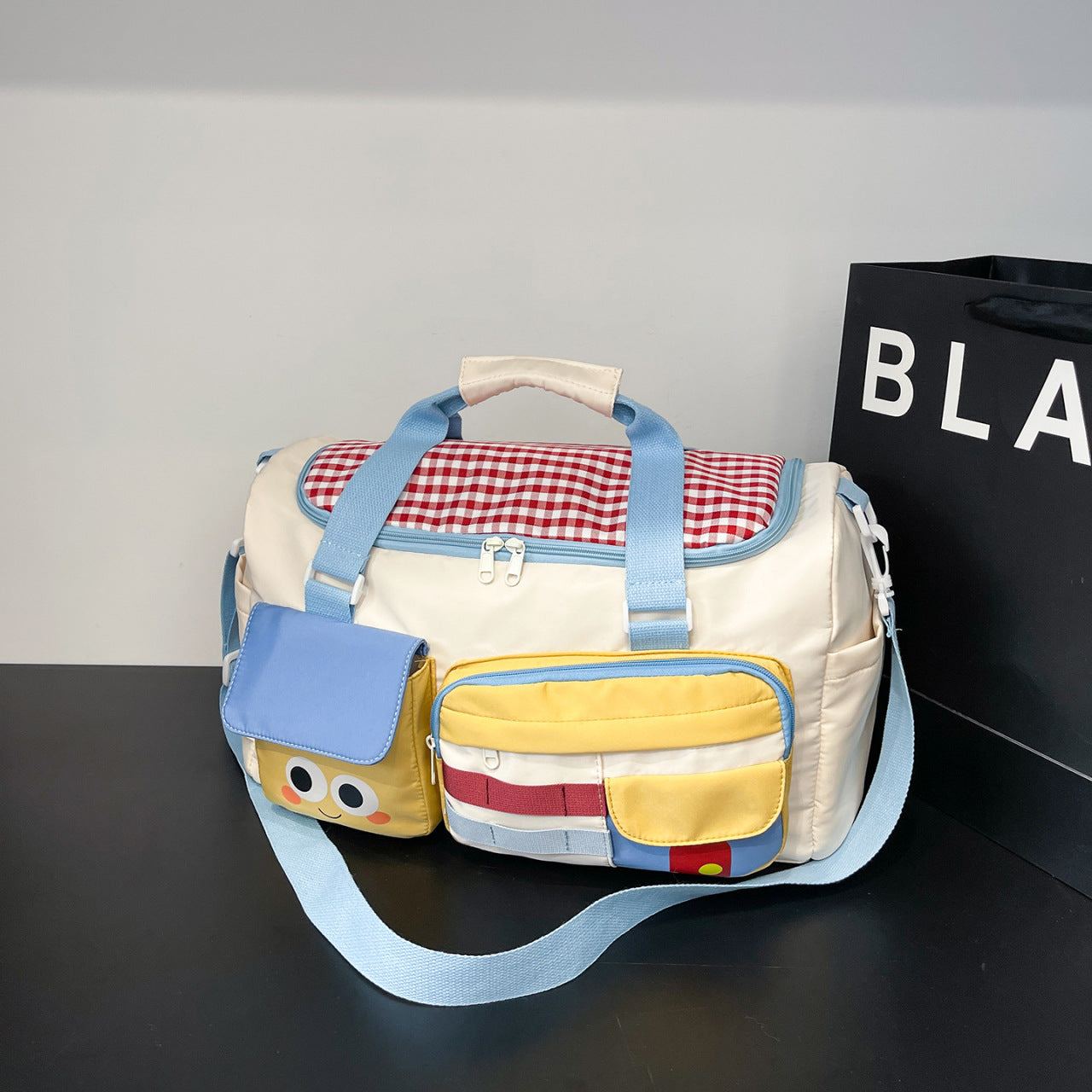 Sportliche Reisetasche mit Mehreren Außentaschen Brehn