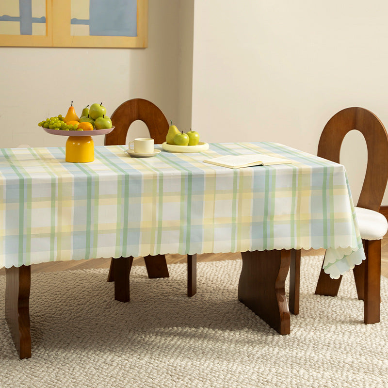 Abwischbare Tischdecke mit Sternenmotiv und gewelltem Saum Brehn