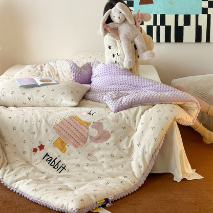 Quilted Baumwollmischung Applikation Hase Komforter Set mit Wendbarem Minky Besatz und Dekorativen Kissenbezügen