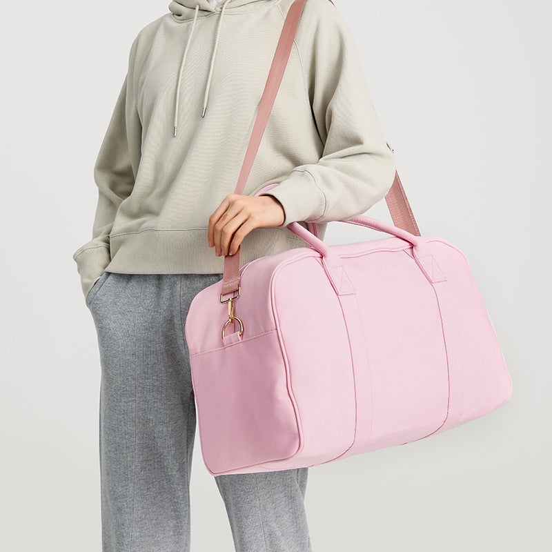 Stilvolle und Geräumige Sport- Sowie Reisetasche Brehn