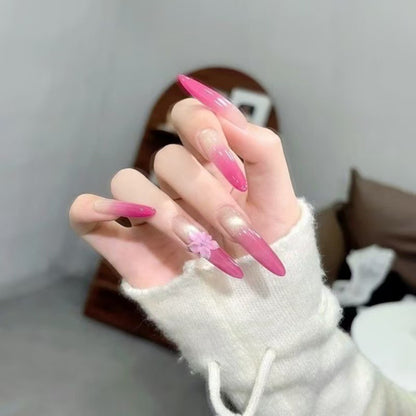 Elegante Stiletto-Nagelerweiterungen