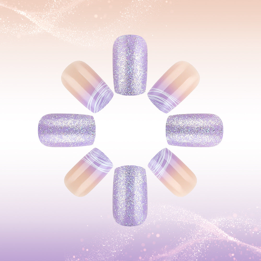 Elegantes Press-On-Nagelkunst-Set mit glamourösen Glitzerakzenten Brehn