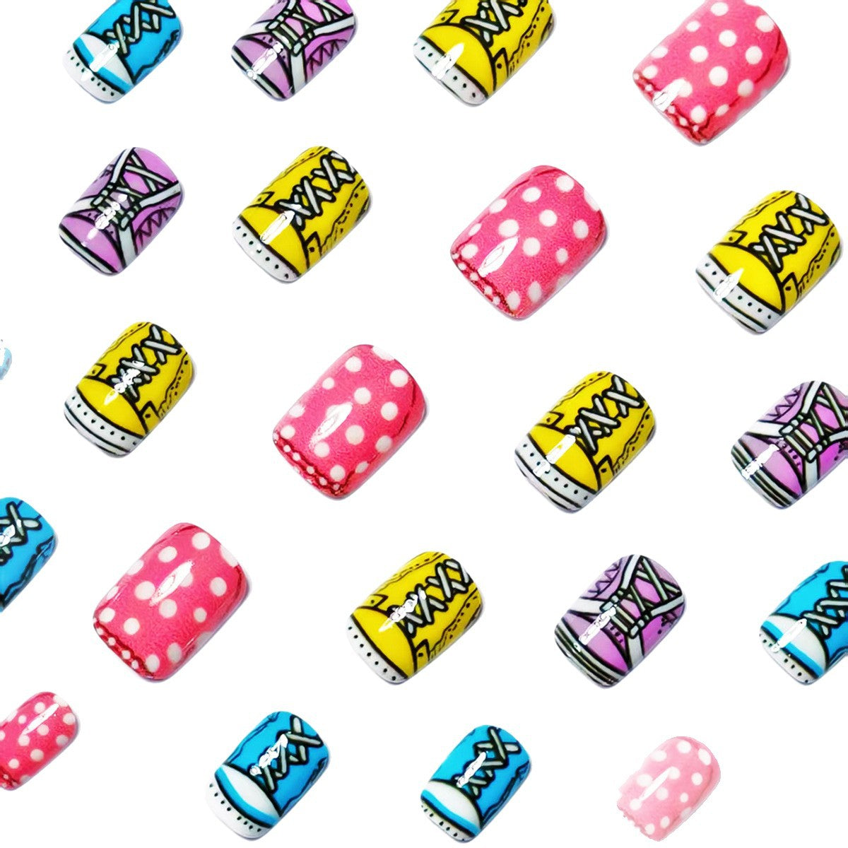 Kreative Sneaker Nageldesign Brehn