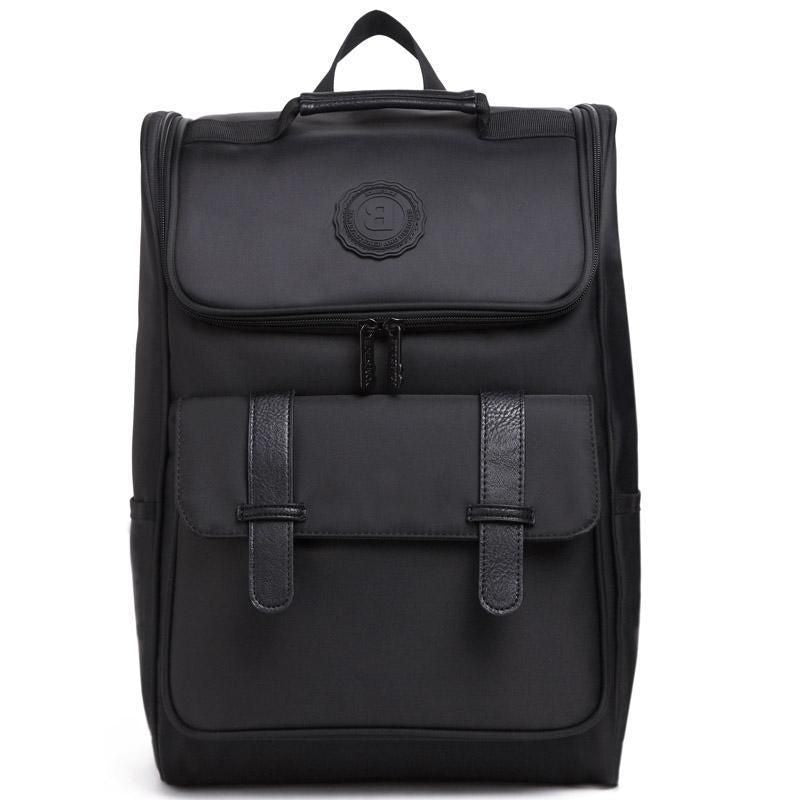 Trendy Rucksack Mit Vielseitigem Stauraum Und Eleganten Akzenten Brehn
