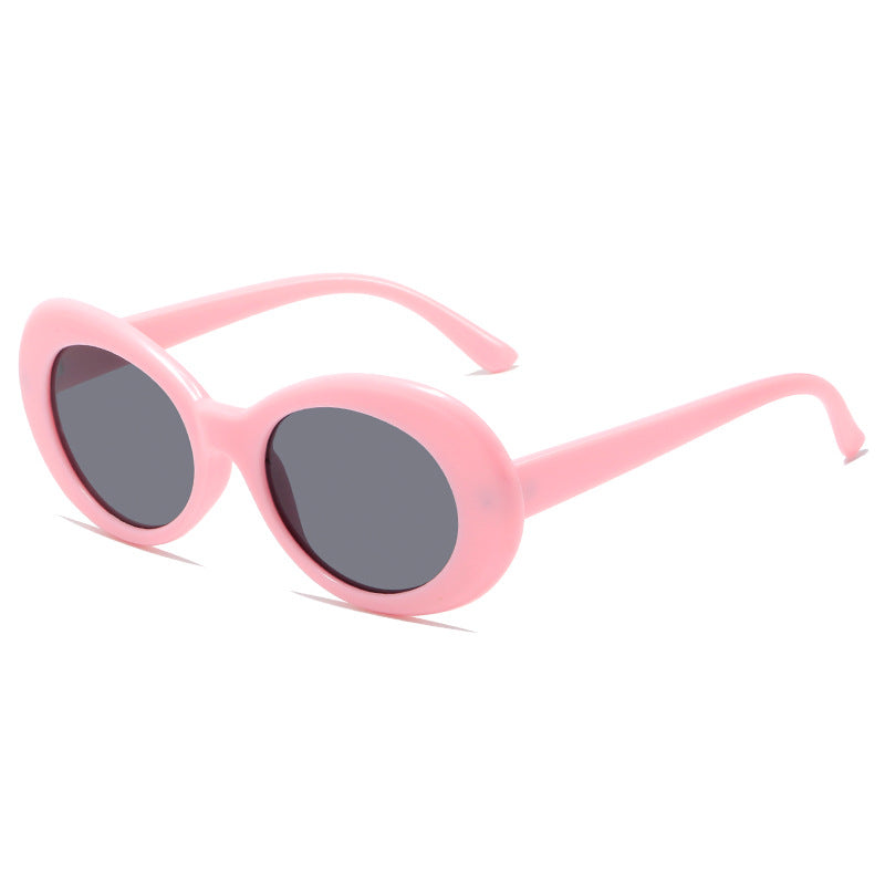 Damen Retro-inspirierte Sonnenbrille mit einem eleganten, ovalen Rahmen Brehn