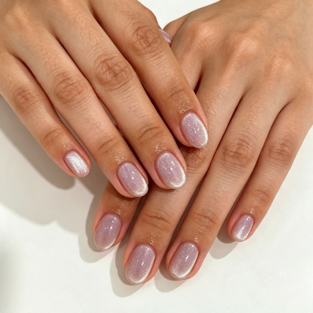 Elegante Kunstnägel mit Schimmerndem Ombre-Effekt Brehn