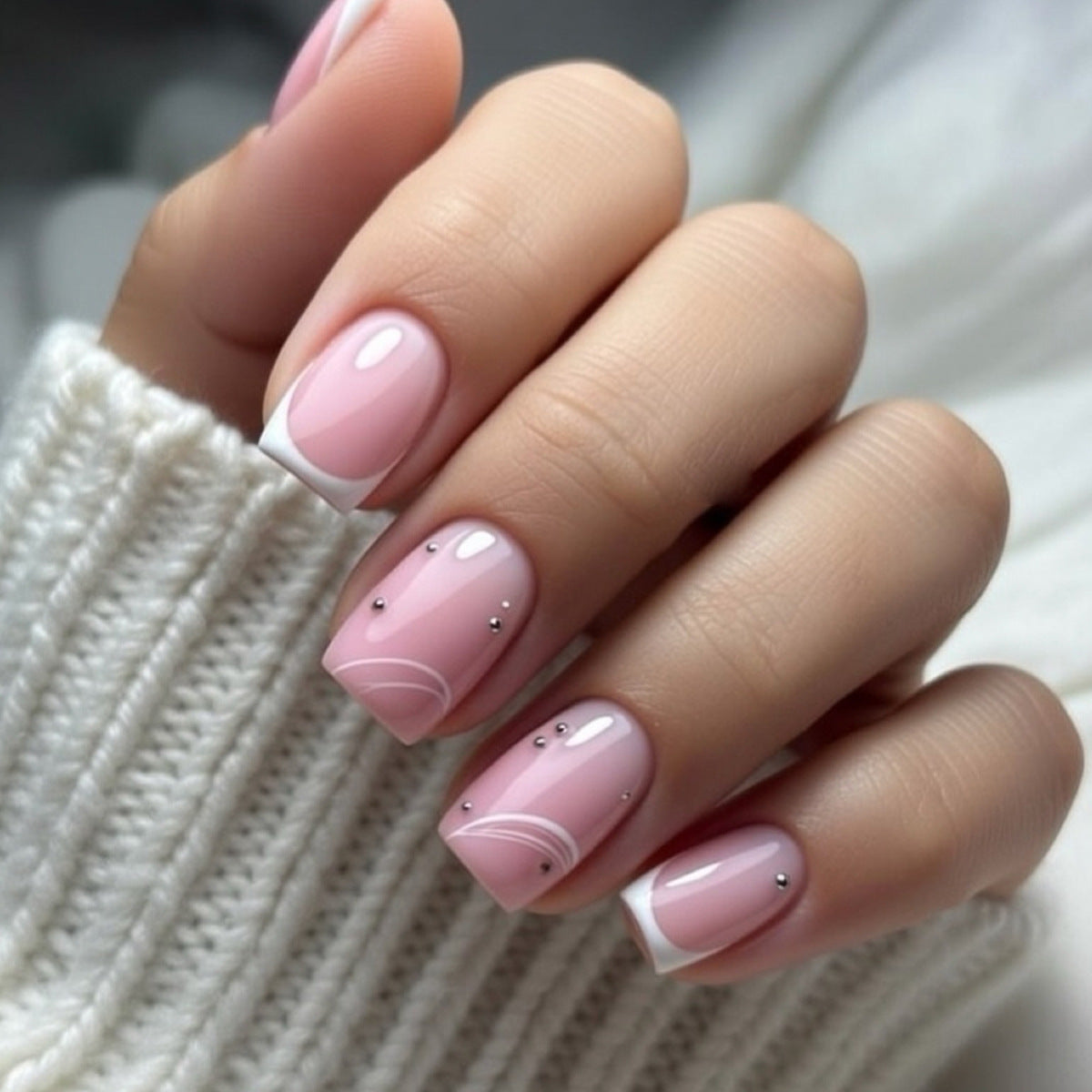 Elegantes French Tip Nagelkunst Set Brehn