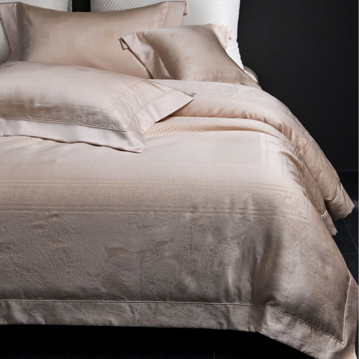 Luxuriöses Jacquard-Satin-Bettbezug-Set mit Kissenbezügen