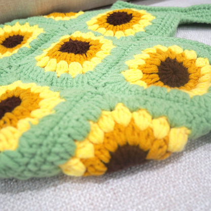 Handgefertigte Makramee Umhängetasche mit Blumenmuster Brehn