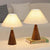 Stylische Kegel-Tischlampe