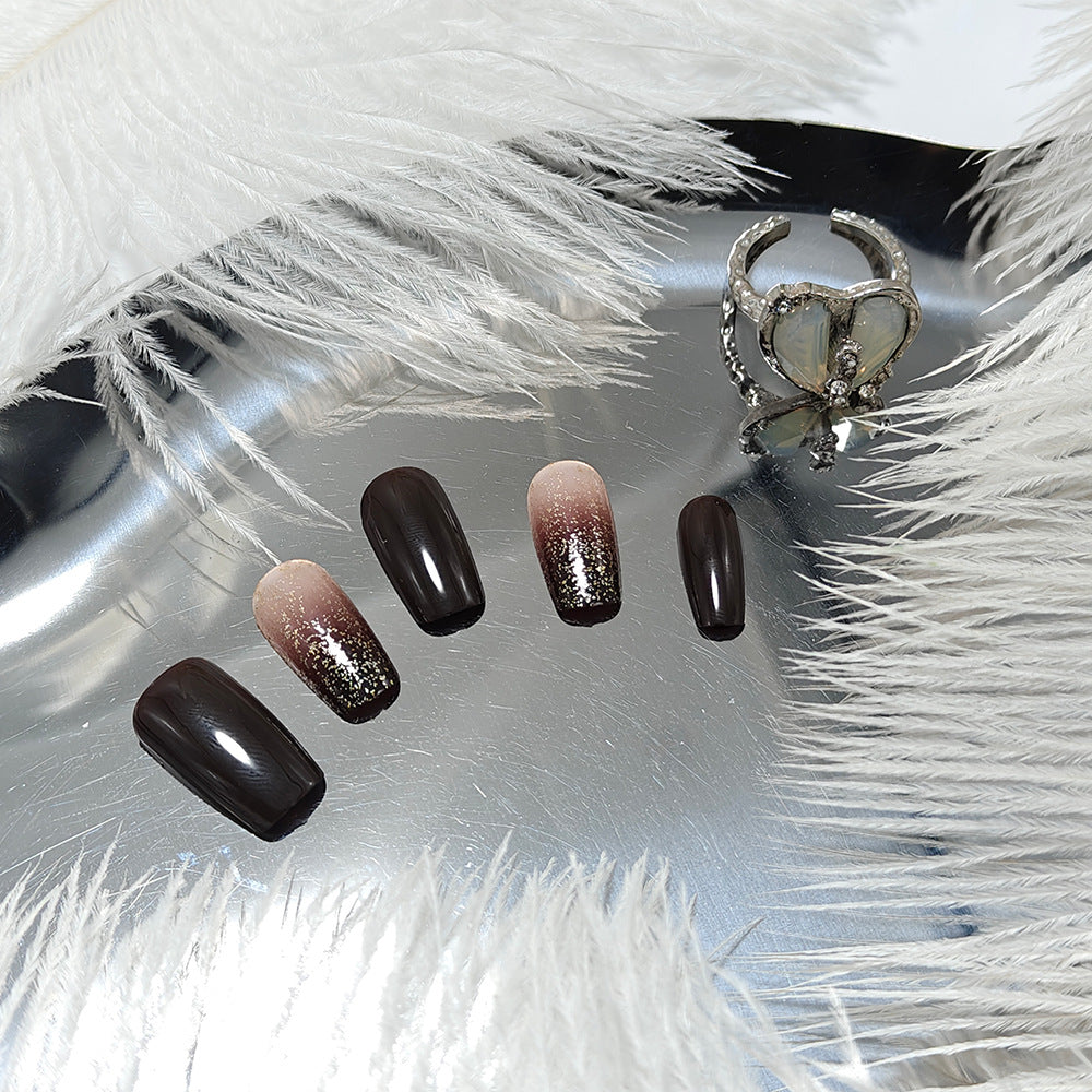 Kunstnägel mit Glitzer-Design Brehn