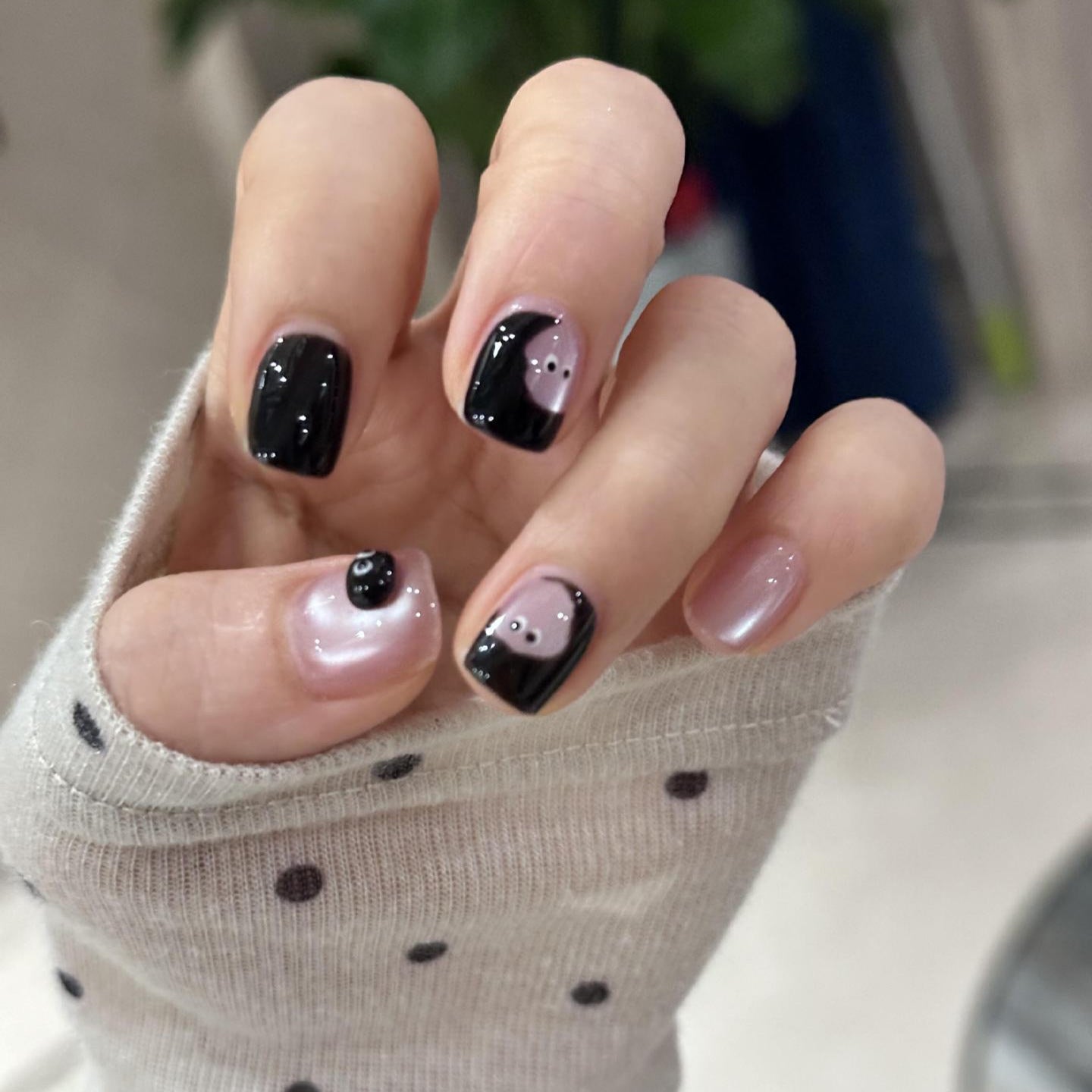 Kunstnägel mit Modernen Geometrischen Designs Brehn