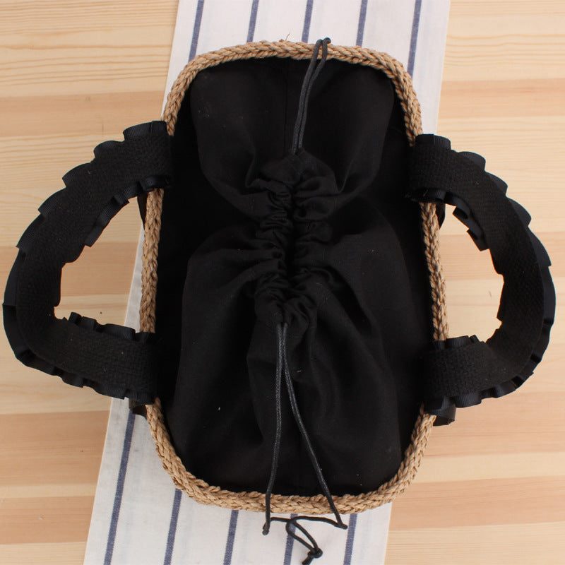 Verspielte Korbtasche mit Elegantem Stoffgriff Brehn