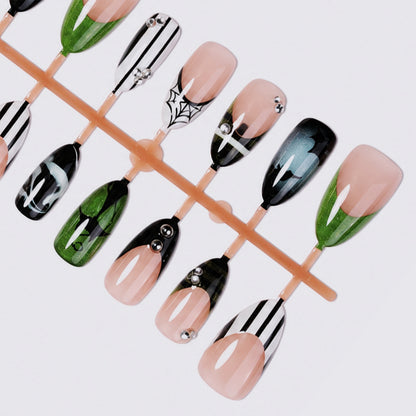 Kreatives Kunstnagelset mit Halloween-Motiv Brehn