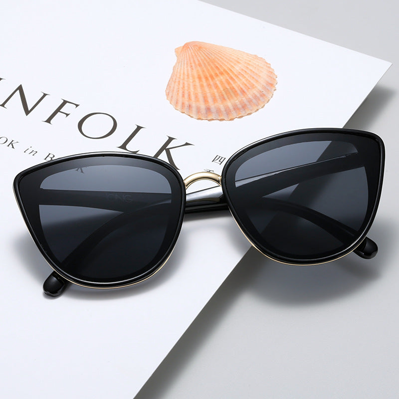 Damen Cat-Eye Sonnenbrille mit transparentem Rahmen und UV-Schutz Brehn