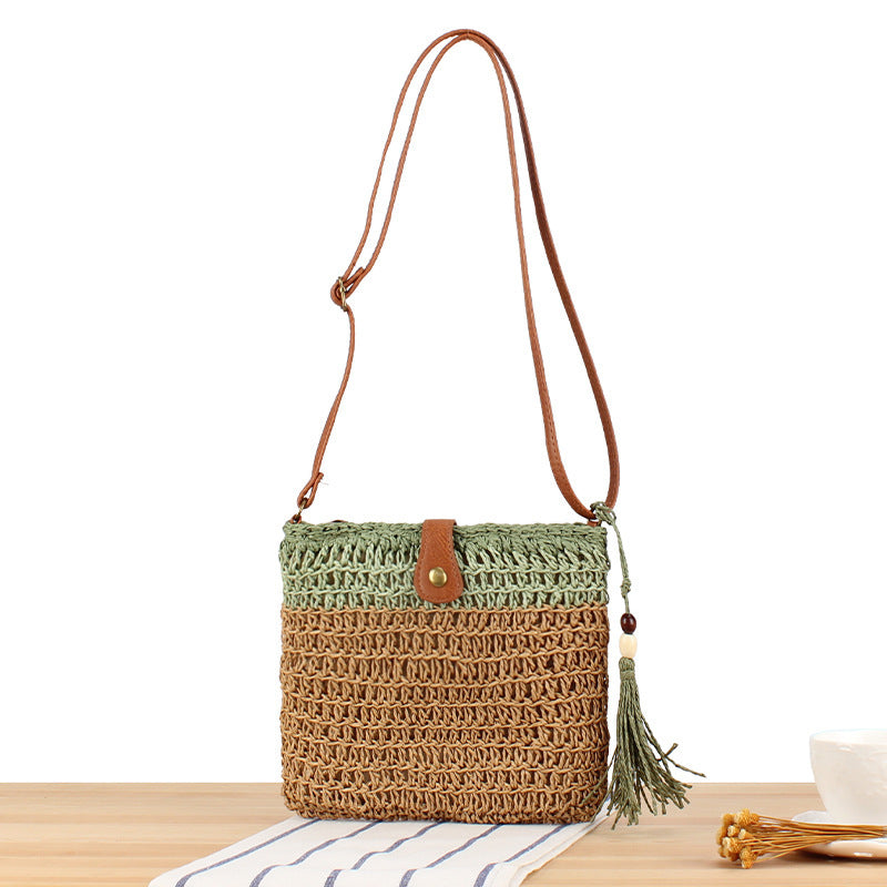 Handgefertigte Schultertasche mit Quasten und Lederakzenten Brehn