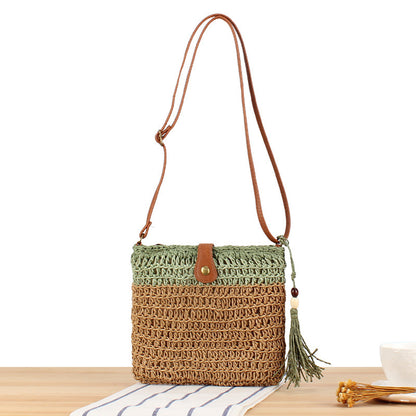 Handgefertigte Schultertasche mit Quasten und Lederakzenten Brehn