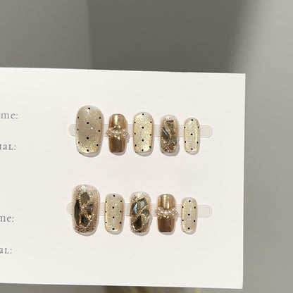 Luxuriöses dekoratives Press-On-Nagelset