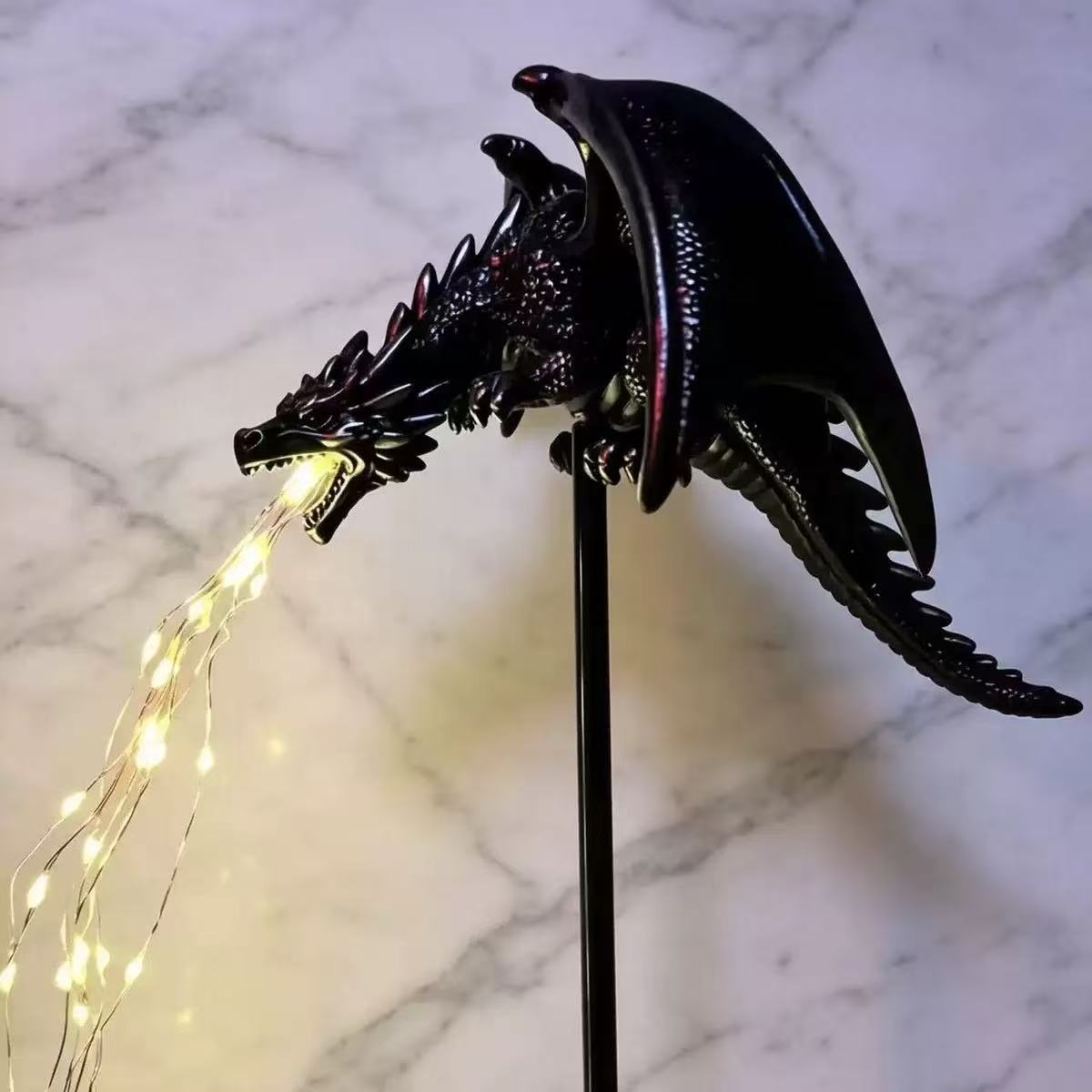 Dekorative Drachenlampe mit LED-Effekten Brehn