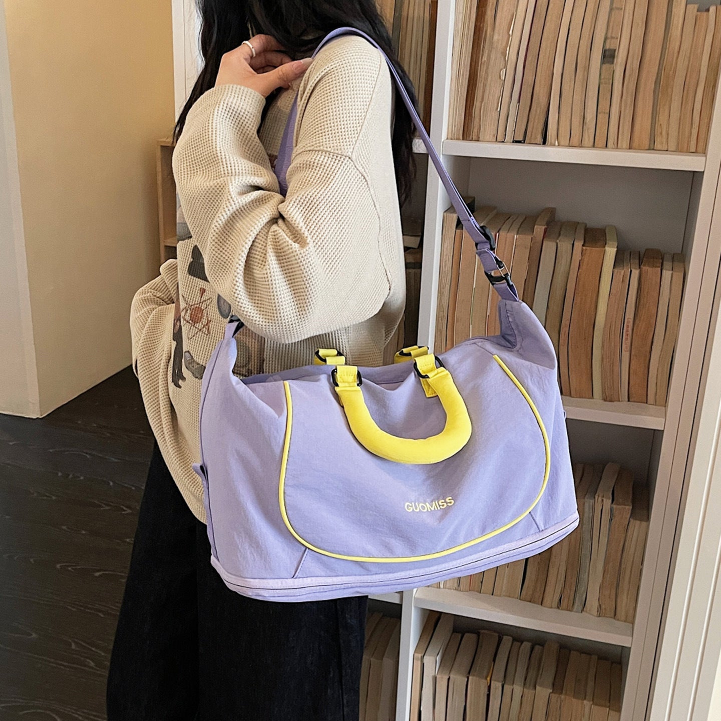 Vielseitige multifunktionale Fitness- und Reisetasche Brehn
