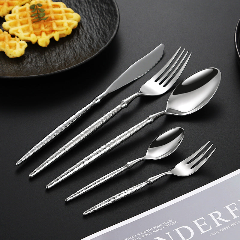 Eleganter Esslöffel mit Strukturiertem Griff Brehn