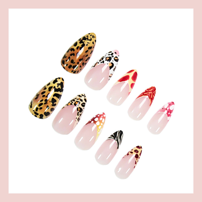 Kunstnagelset mit eleganten Tier- und Geometriedesigns Brehn