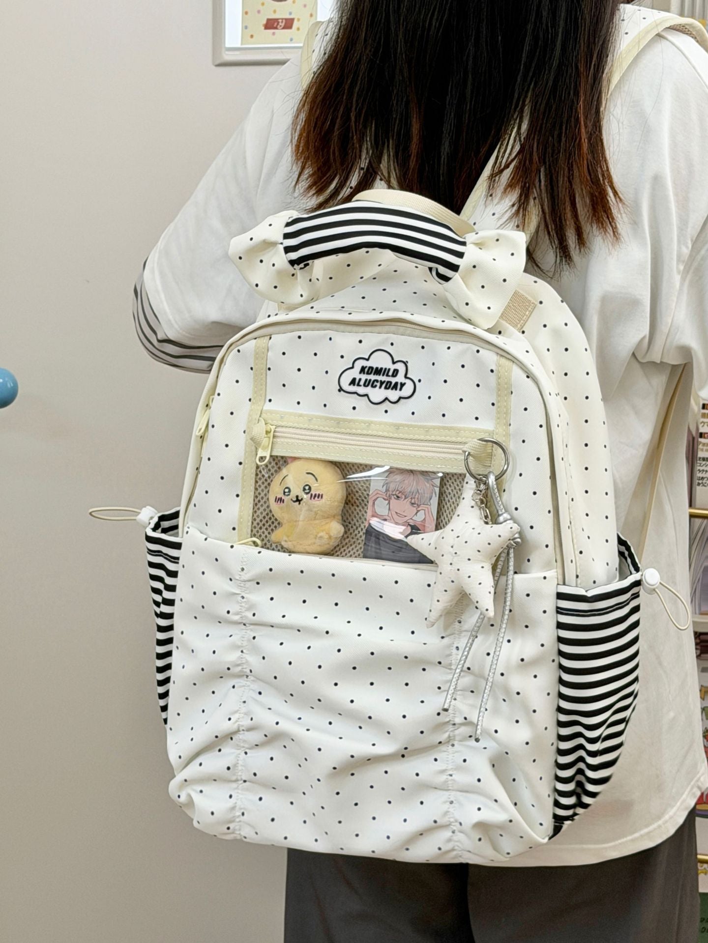 Stylischer gepunkteter Rucksack